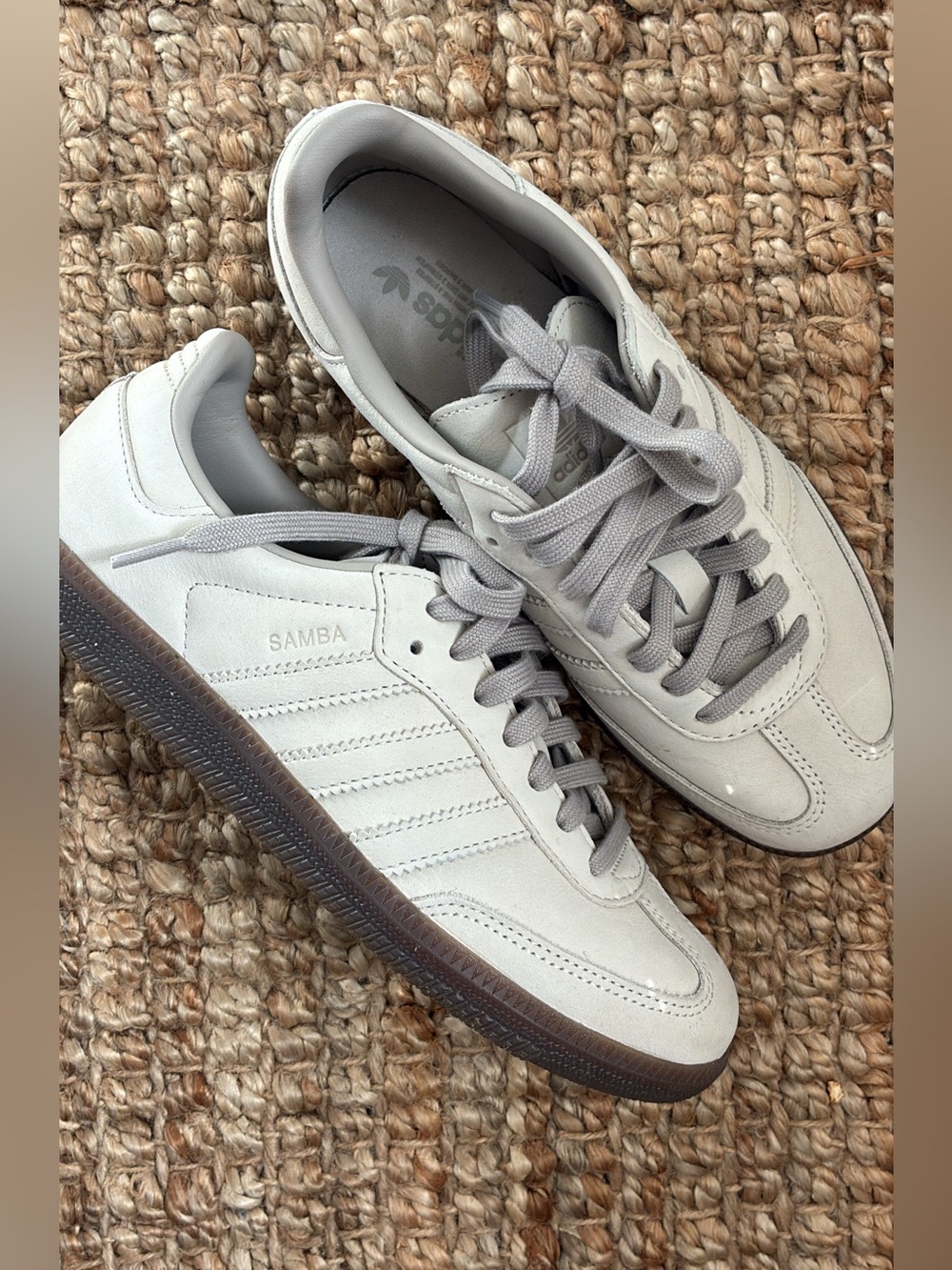 UNISEX Women’s US Size 7.5/ Men’s US size 6 - Samba Sneakers- WORN ONCE!